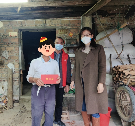 已處理1674092129215市委常委、組織部部長(zhǎng)李衛(wèi)芳慰問(wèn)龍溪天地坑村困難老黨員.jpg